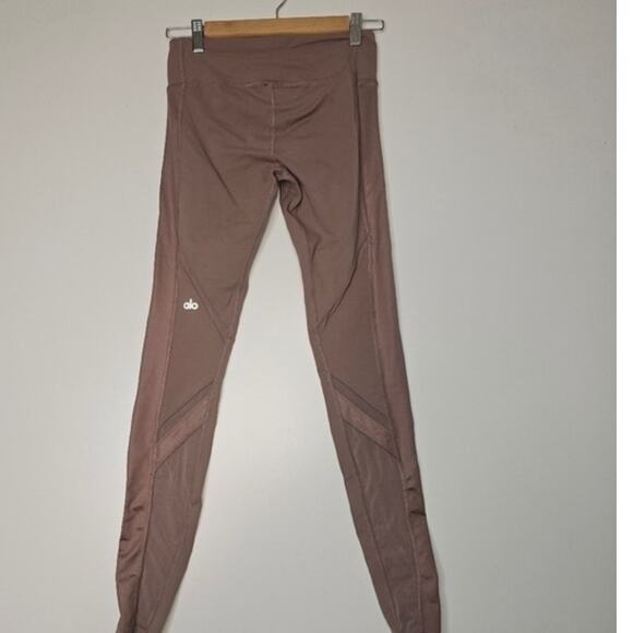 Alo Yoga high waisted Epic leggings size XSmall - Picture 6 of 10